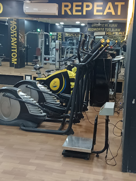 ENERGY FITNESS Gym energy conditioning and fitness space view 9